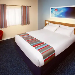 Travelodge M4 Hotel